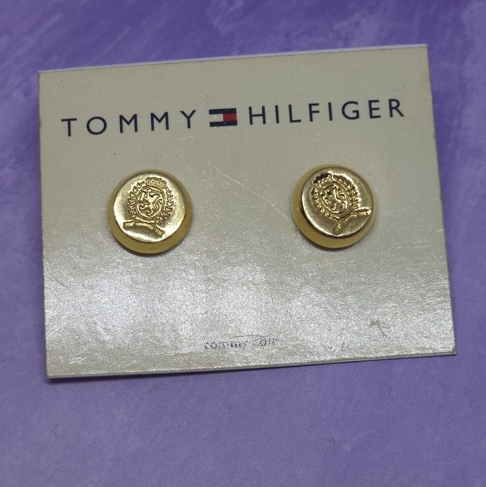👍5 For $20 Tommy Hilfiger Gold Tone Stud Earrings